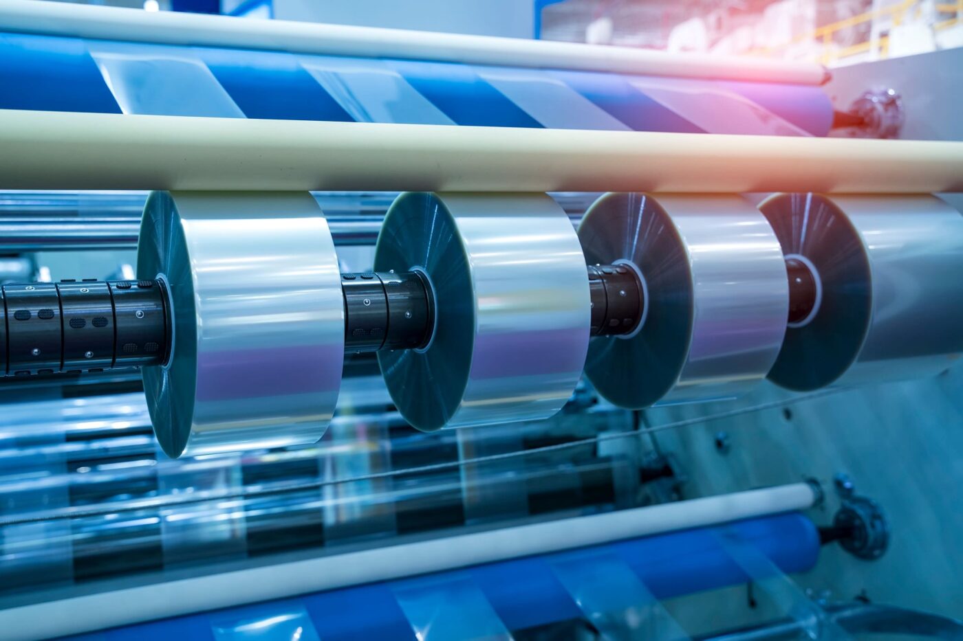 Building a bond with adhesive solutions - Eye on Display