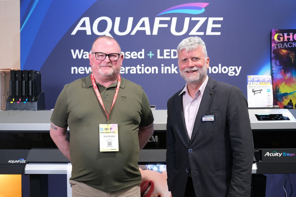 cMark Mashiter, Managing Director, Soyang Europe and Colm Garvey, WFIJ Dealer Manager, Fujifilm Speciality Ink Systems.