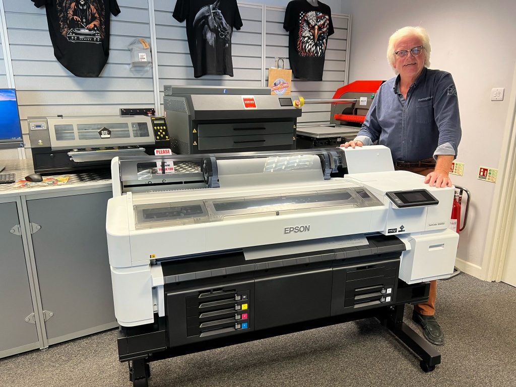 Jim Nicol, Managing Director, TheMagicTouch with new Epson G6000 DTF Printer.