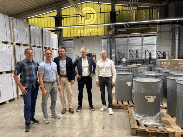 sun chemicals and onlineprinters team together
