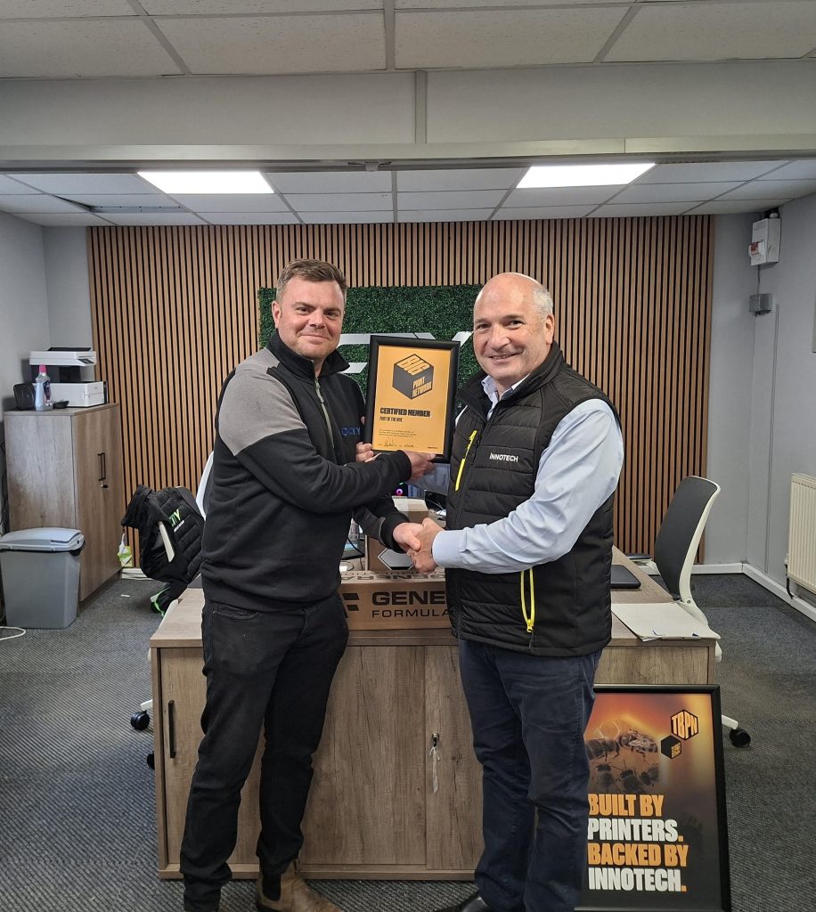 Tom Pinder, Director and Co-Owner at City Signs & Graphics (L) with Duncan Badams, Area Sales Manager, North East at Innotech