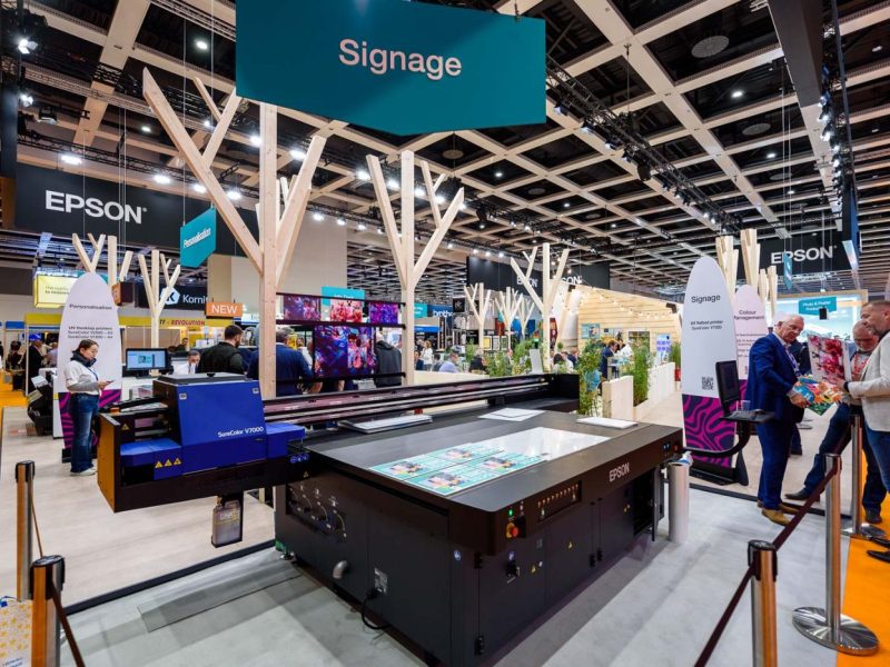 Epson V7000 flatbed printer