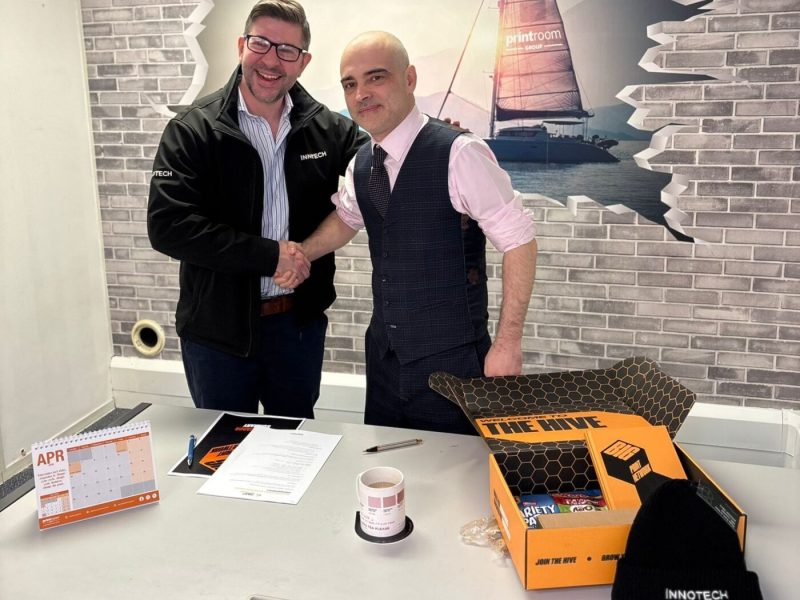 Innotech’s Mark Dallas with The Big Print Network's inaugural member Bracknell Print Room’s Simon Lewington