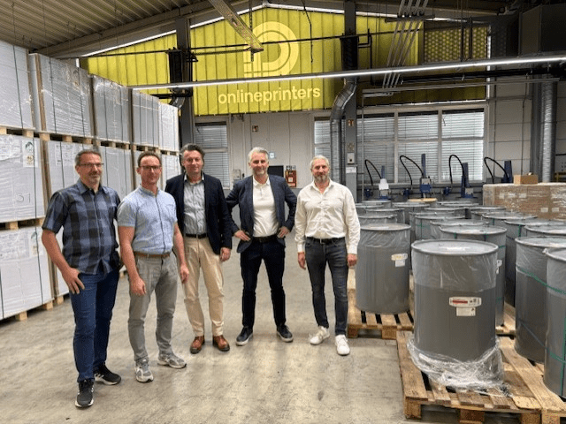 sun chemicals and onlineprinters team together