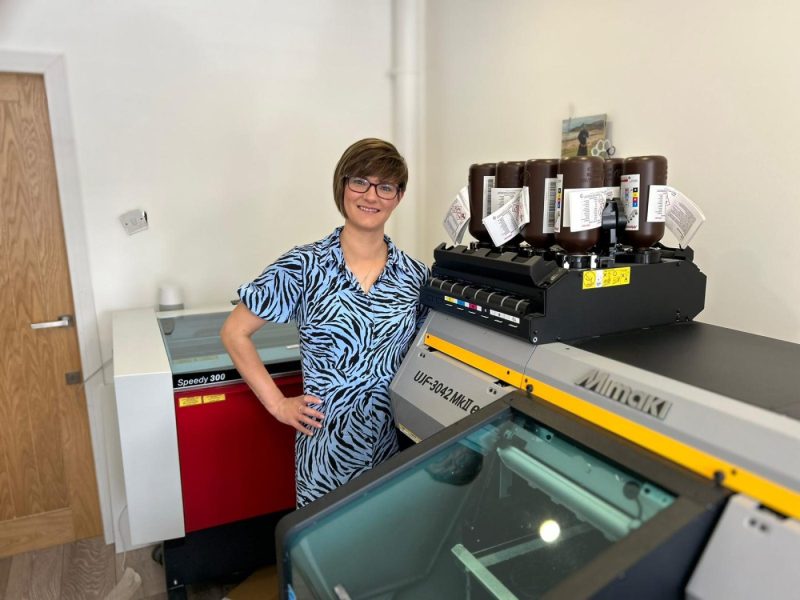 Ashleigh Hopwood, Director, Pawdeco.co.uk, an online pet keepsake business.