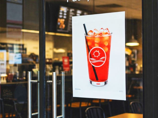 PrintDuo allows different designs to be printed on each side without show-through, making it ideal for push-pull window graphics