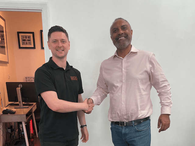 Andy McGuinnness, MD SEDO-Large Format Solutions with Tahir Chowdry, MD Vizability Media Group