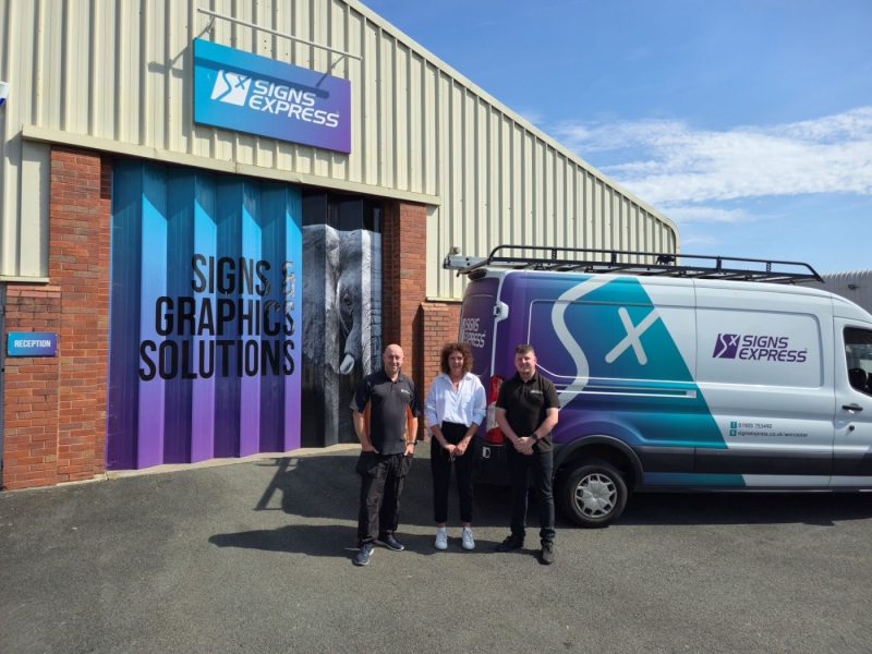 Signs Express Worcester Rich Lorraine Mac Business Sale