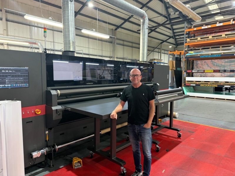 Simon McKenzie, CEO, Hollywood Monster with the new  EFI M3h