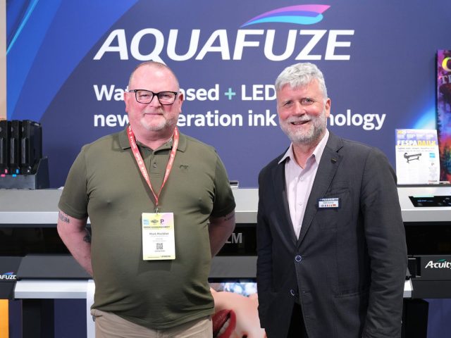 cMark Mashiter, Managing Director, Soyang Europe and Colm Garvey, WFIJ Dealer Manager, Fujifilm Speciality Ink Systems.