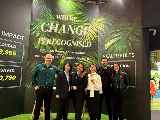 Linda Zhang and Nova Abbott of Kavalan with the Serilon team