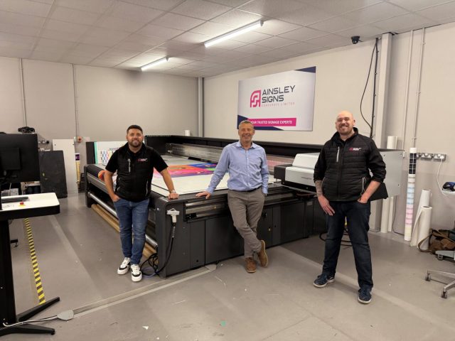 Ainsely Signs Directors Josh and Ian Ainsley, and Managing Director Dale Broadhead with their new Generation 5 Nyala from swissQprint